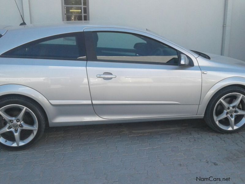 Opel 2.0 GTC in Namibia