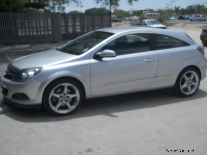 Opel Astra 1.9 GTC in Namibia