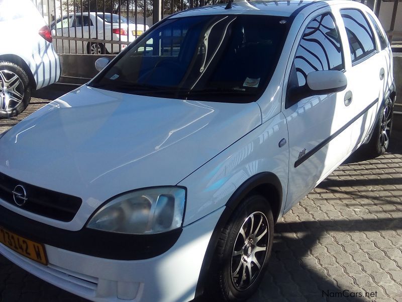 Opel CORSA SPORT 1.4 in Namibia