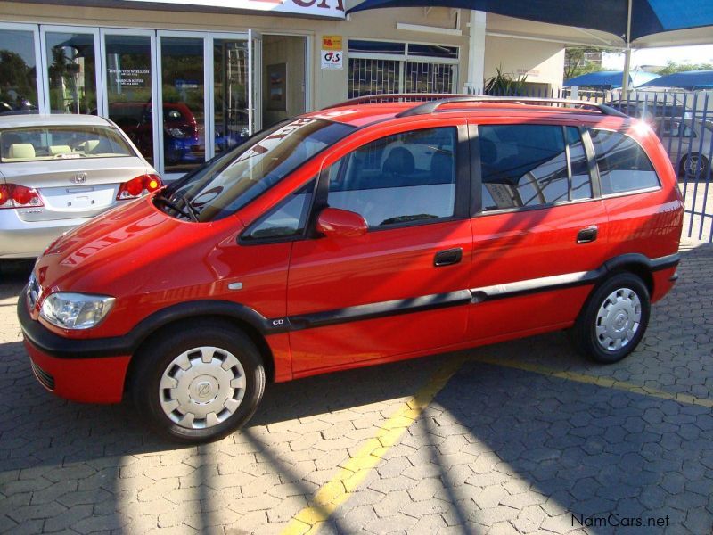 Opel Zafira in Namibia