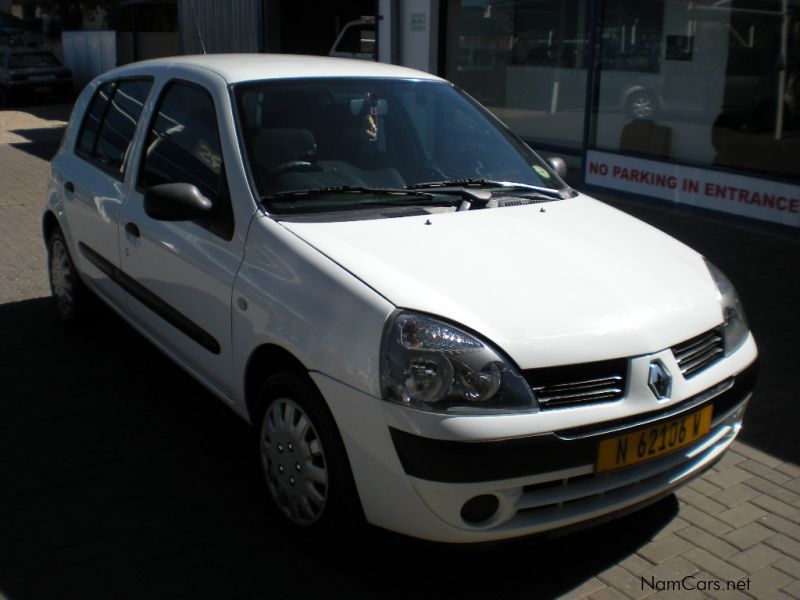 Renault Clio 1.2 VA VA Voom in Namibia
