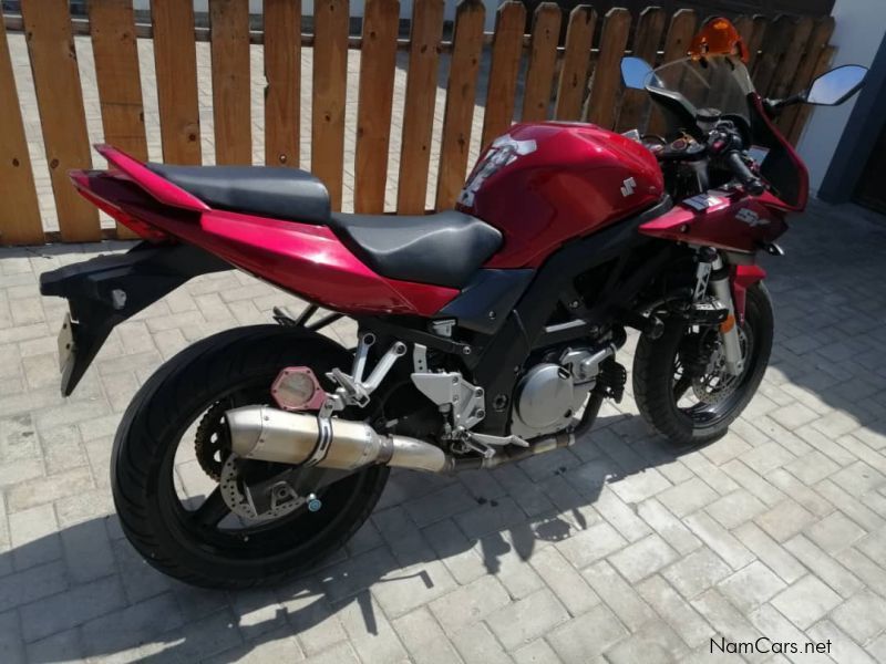 Suzuki SV 650s in Namibia