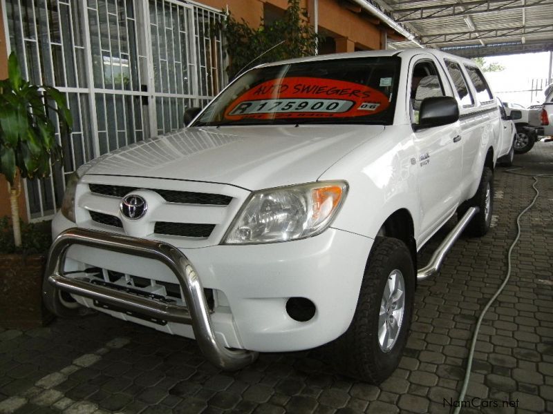 Toyota Hilux 2.7 VVTi in Namibia