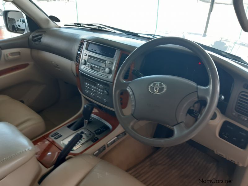 Toyota Land Cruiser 100 4.2 TDi VX in Namibia