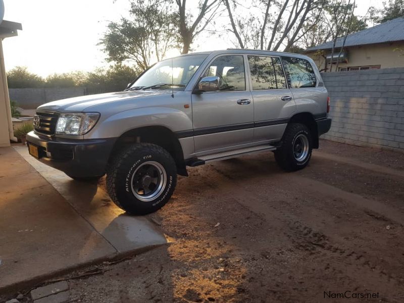 Toyota Land Cruiser 105 GX 4.2 Diesel in Namibia