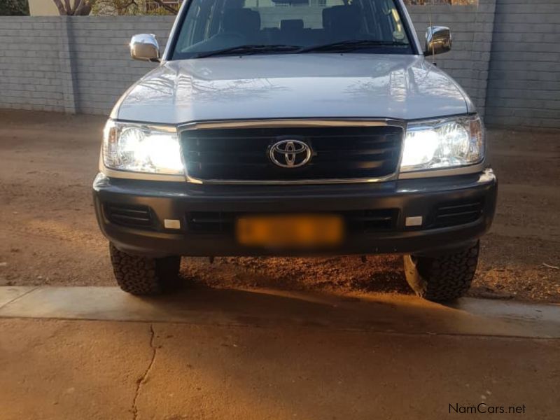 Toyota Land Cruiser 105 GX 4.2 Diesel in Namibia