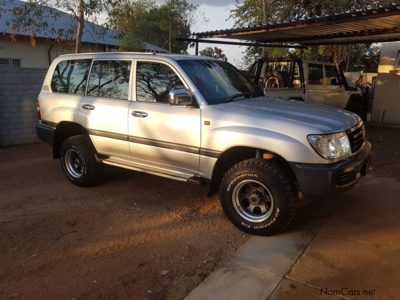 Toyota Land Cruiser 105 GX 4.2 Diesel in Namibia