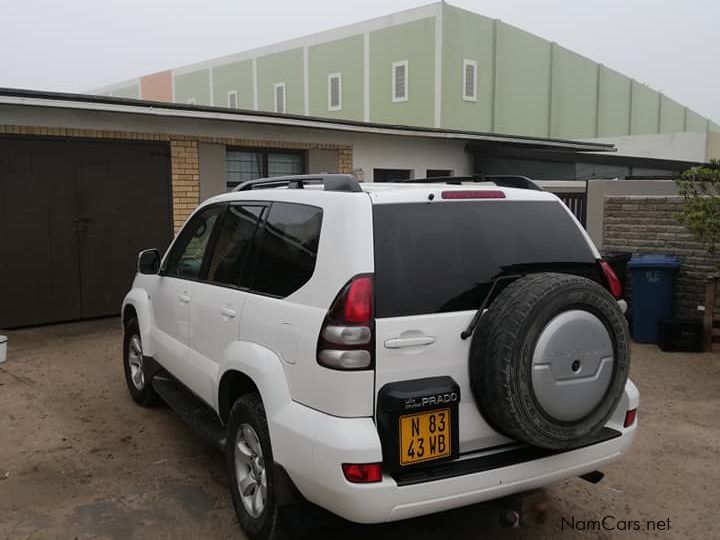 Toyota Land Cruiser 4 v6 in Namibia