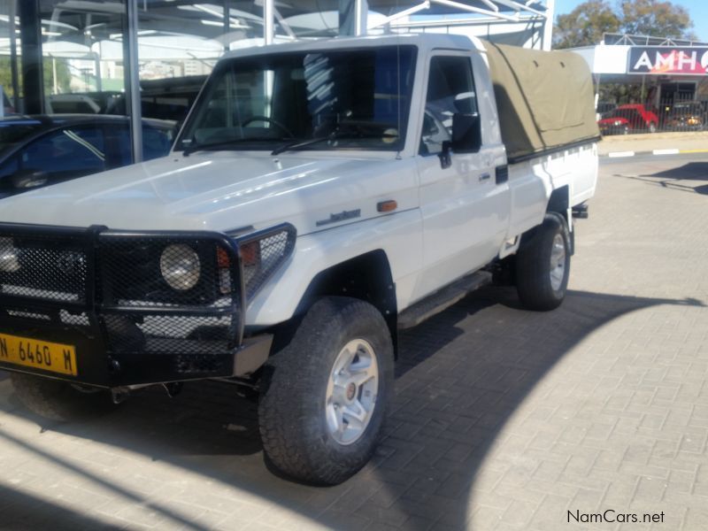 Toyota Land Cruiser SC 4.5 Petrol in Namibia