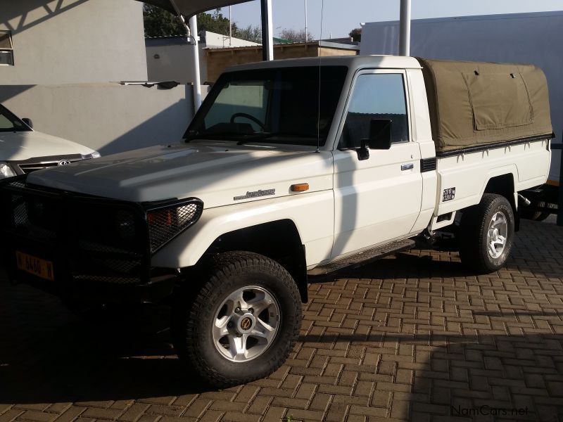 Toyota Land Cruiser SC 4.5 Petrol in Namibia