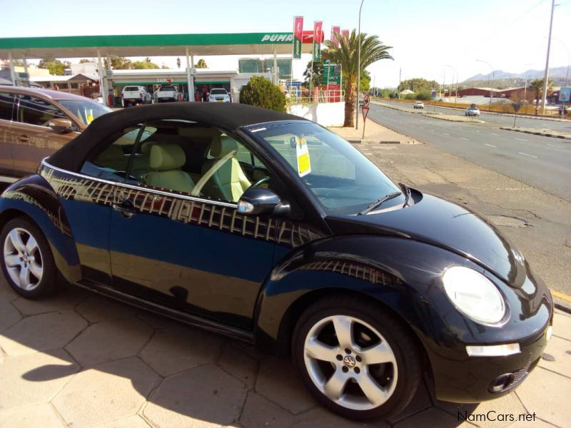 Volkswagen Beetle 2.0 Convertible A/T in Namibia