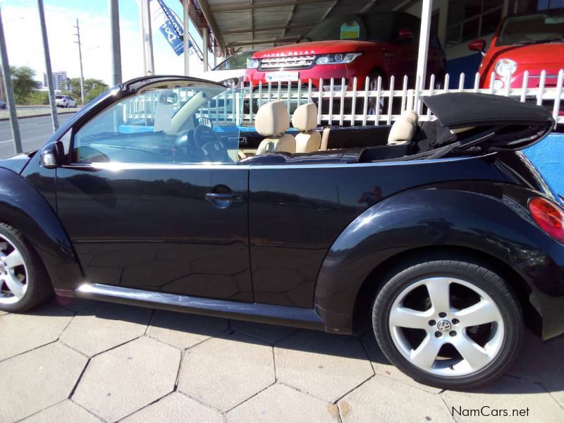 Volkswagen Beetle 2.0 Convertible A/T in Namibia