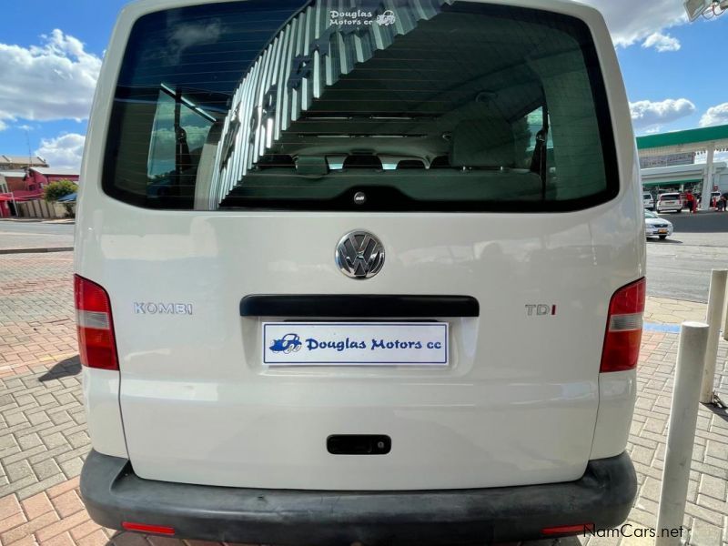 Volkswagen T5 Kombi 1.9 TDI in Namibia