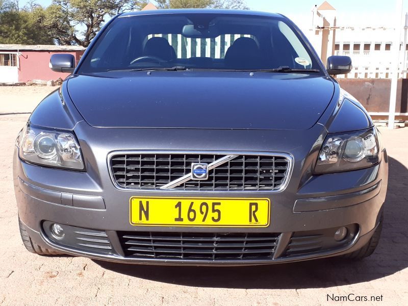 Volvo S40 2.4i in Namibia