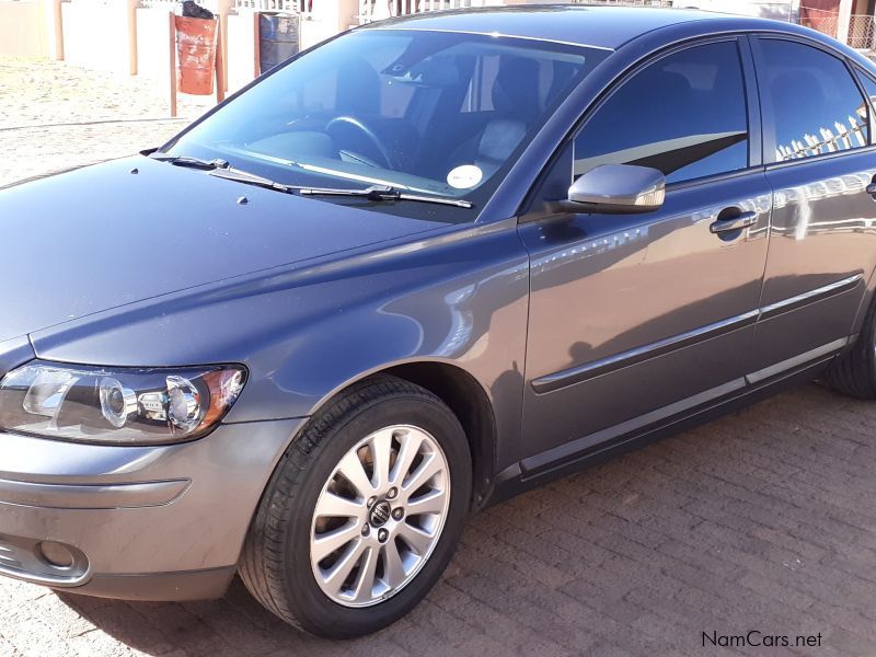 Volvo S40 2.4i in Namibia