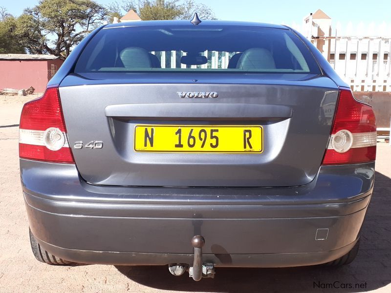 Volvo S40 2.4i in Namibia