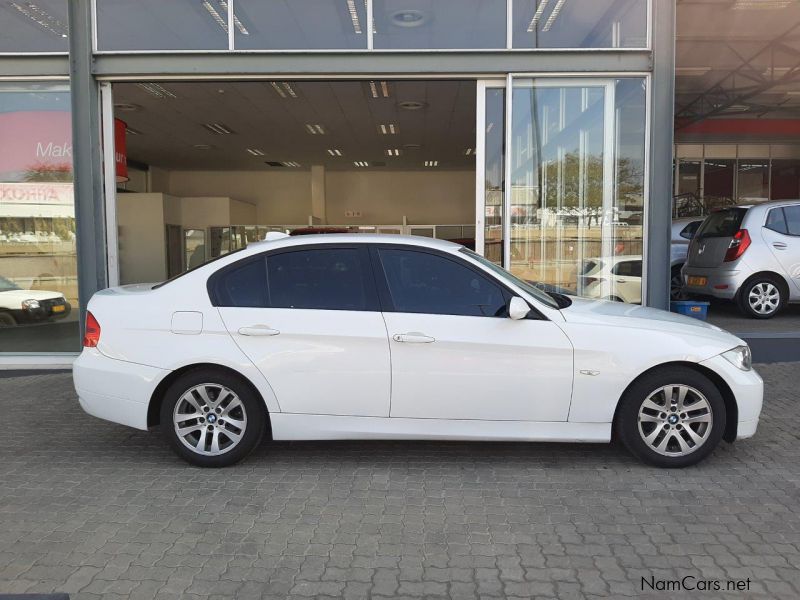 BMW 320i AUTO (E90) LOCAL in Namibia