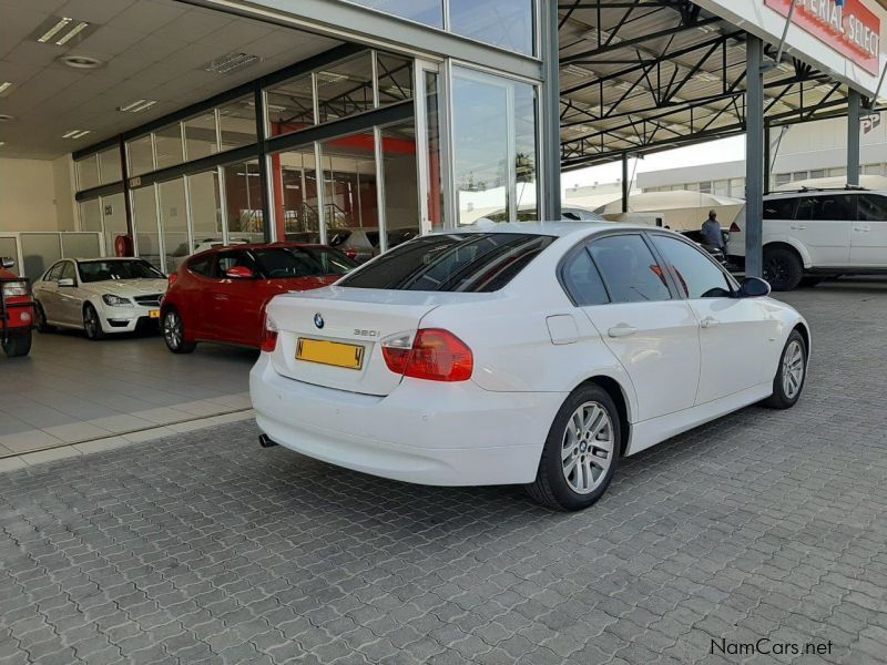 BMW 320i AUTO (E90) LOCAL in Namibia