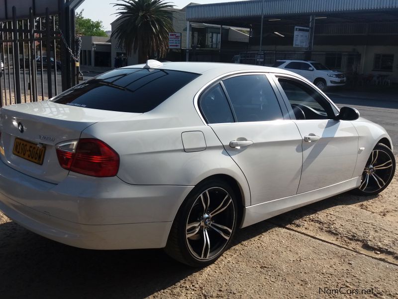BMW 323 in Namibia