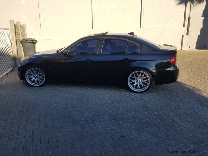 BMW 323 in Namibia