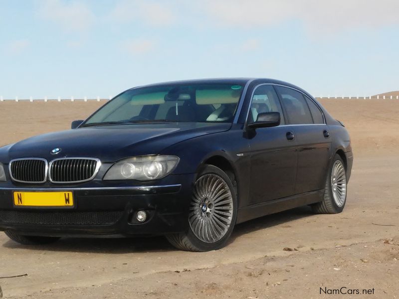BMW 750 Li in Namibia