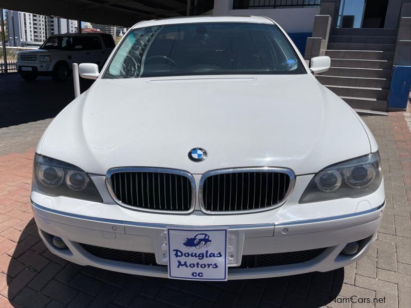 BMW 750i in Namibia