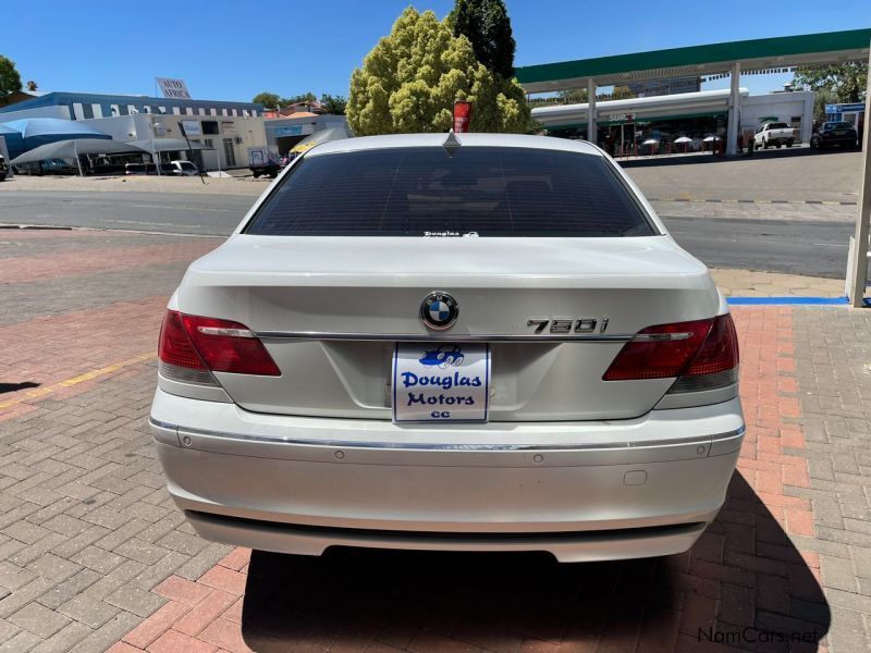 BMW 750i in Namibia