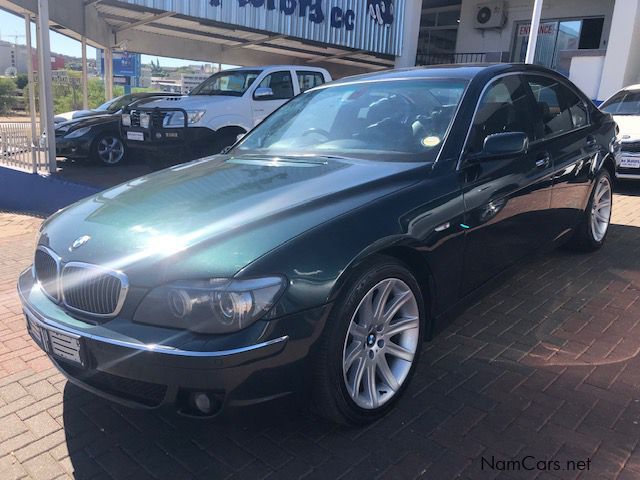 BMW 750i in Namibia