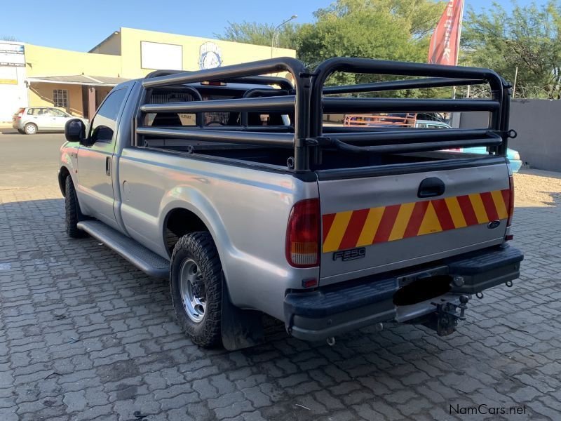 Ford F250 XL in Namibia