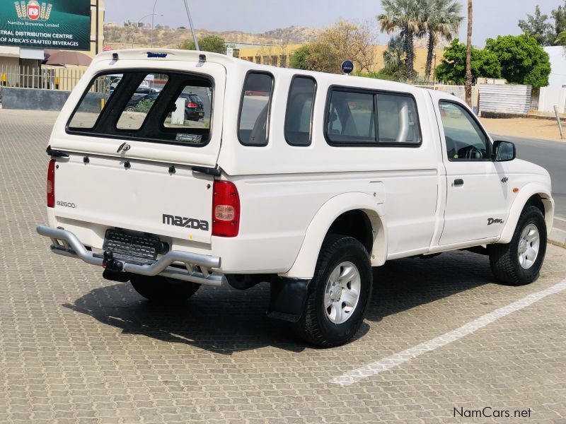 Mazda Drifter 4x4 2.6i in Namibia