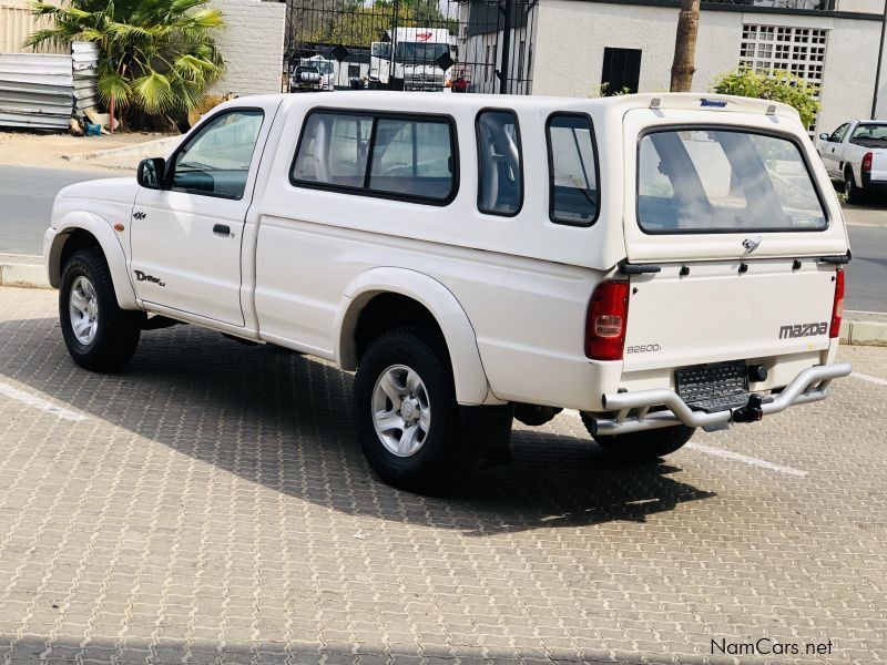 Mazda Drifter 4x4 2.6i in Namibia