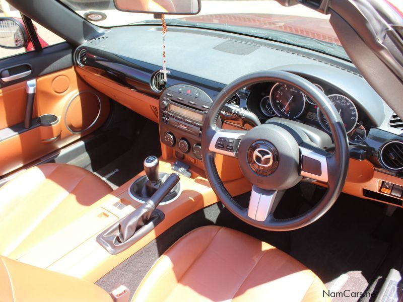 Mazda MX-5 2.0I ROADSTER COUPE in Namibia