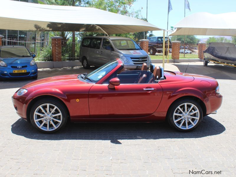 Mazda MX-5 2.0I ROADSTER COUPE in Namibia