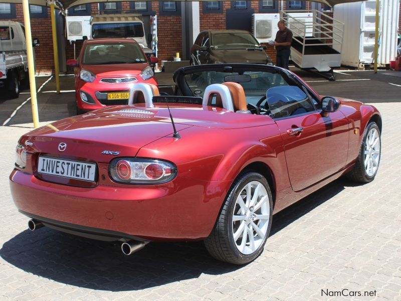 Mazda MX-5 2.0I ROADSTER COUPE in Namibia