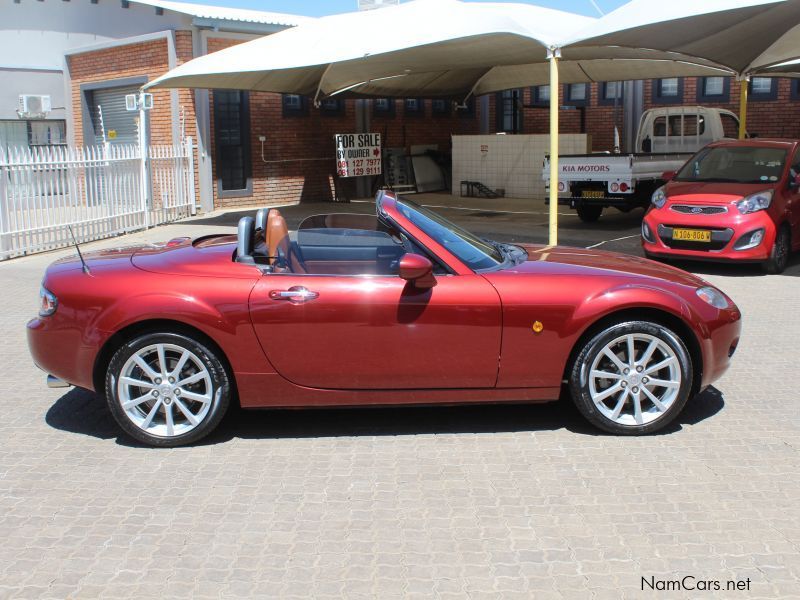 Mazda MX-5 2.0I ROADSTER COUPE in Namibia