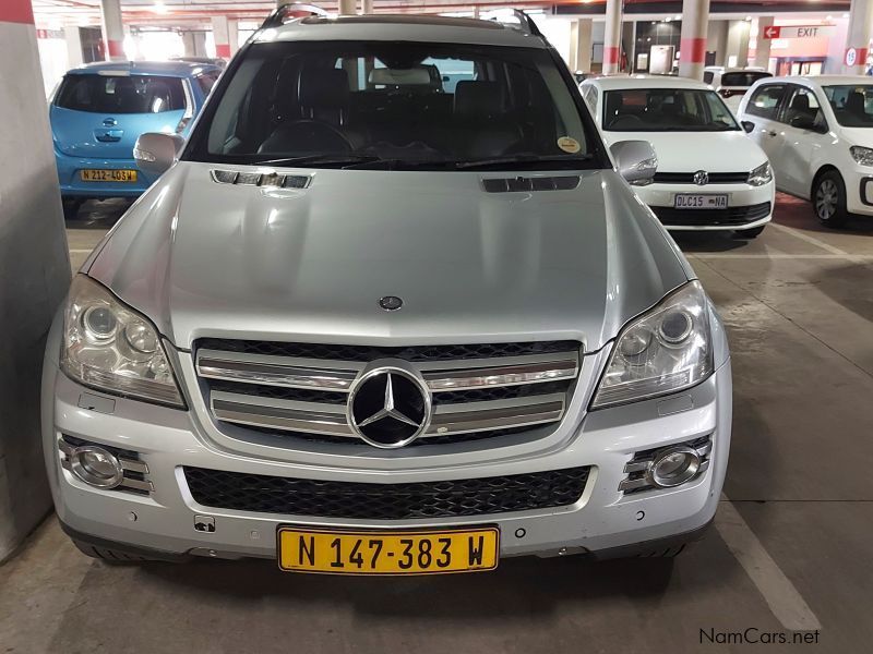 Mercedes-Benz GL 500 in Namibia