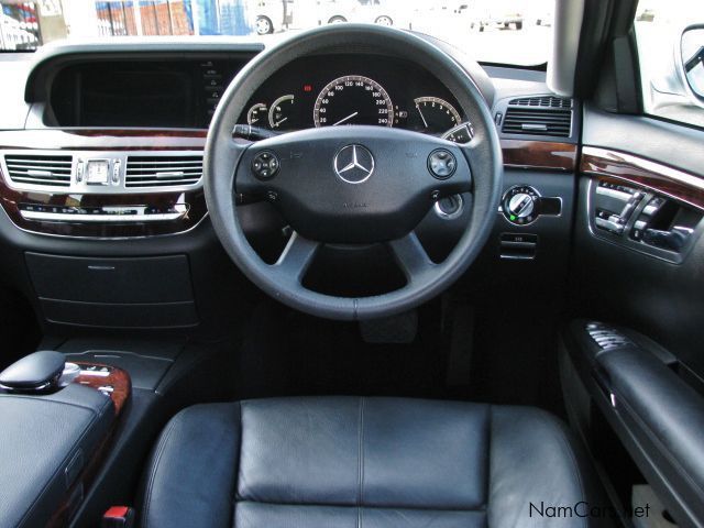 Mercedes-Benz S350 V6 in Namibia