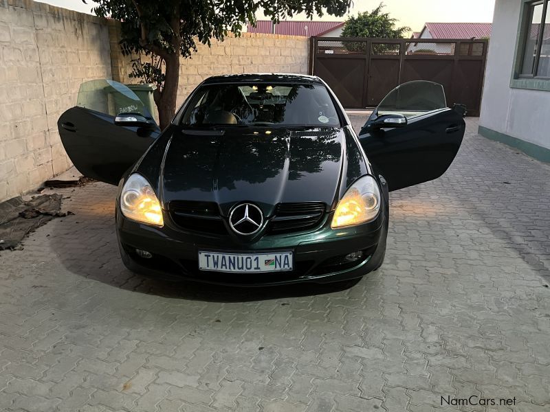 Mercedes-Benz SLK350 V6 in Namibia
