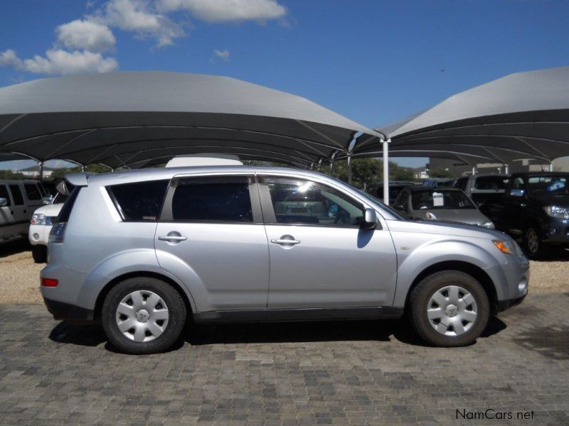 Mitsubishi OUTLANDER 2.4 GLS A/T in Namibia