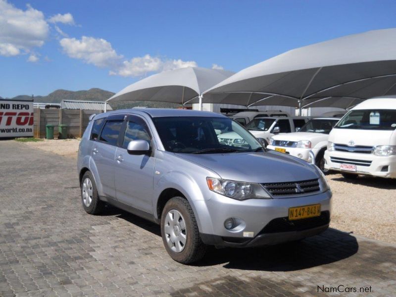 Mitsubishi OUTLANDER 2.4 GLS A/T in Namibia