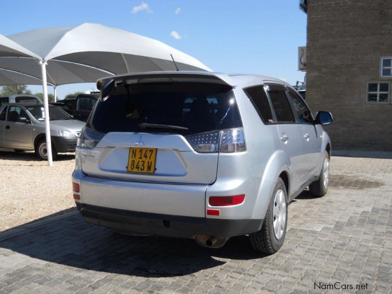 Mitsubishi OUTLANDER 2.4 GLS A/T in Namibia