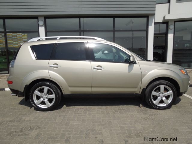 Mitsubishi Outlander 2.4i 5Dr SUV A/T 4X4 in Namibia