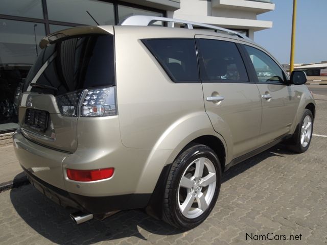 Mitsubishi Outlander 2.4i 5Dr SUV A/T 4X4 in Namibia