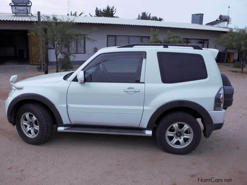 Mitsubishi Pajero 3.8L V8 in Namibia