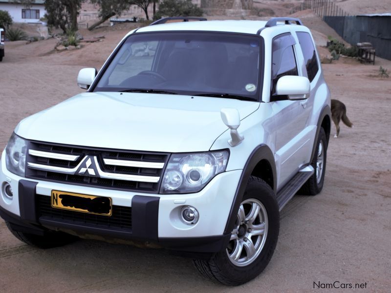 Mitsubishi Pajero 3.8L V8 in Namibia