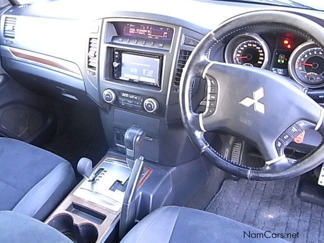 Mitsubishi Pajero SWB 3.8 V6 in Namibia