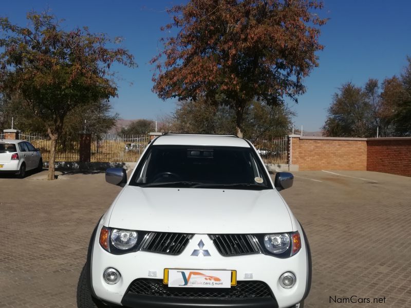 Mitsubishi Triton 3.2 DI-D 4x4 auto in Namibia