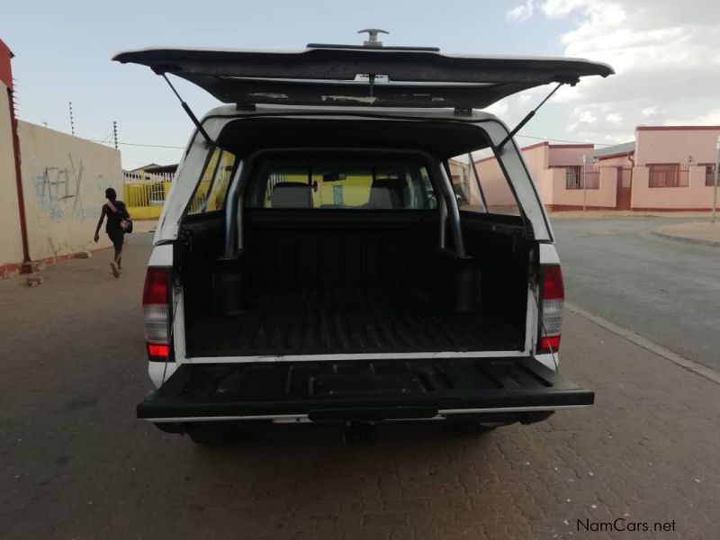 Nissan Hardbody 2.4 in Namibia