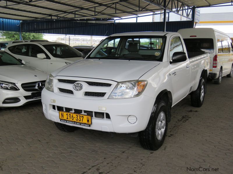 Toyota HILUX 2.5 D4D SRX S/C 4x2 in Namibia