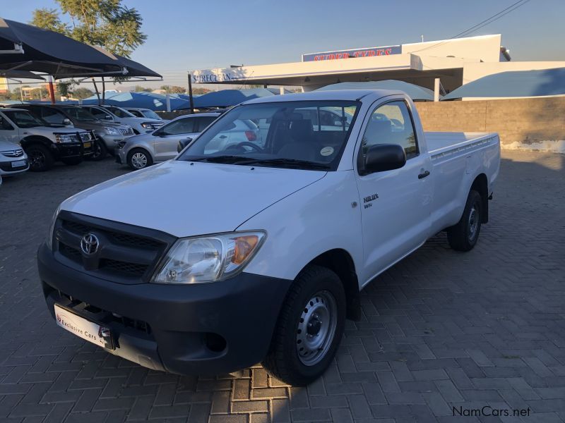 Toyota Hilux 2.0 VVTI in Namibia